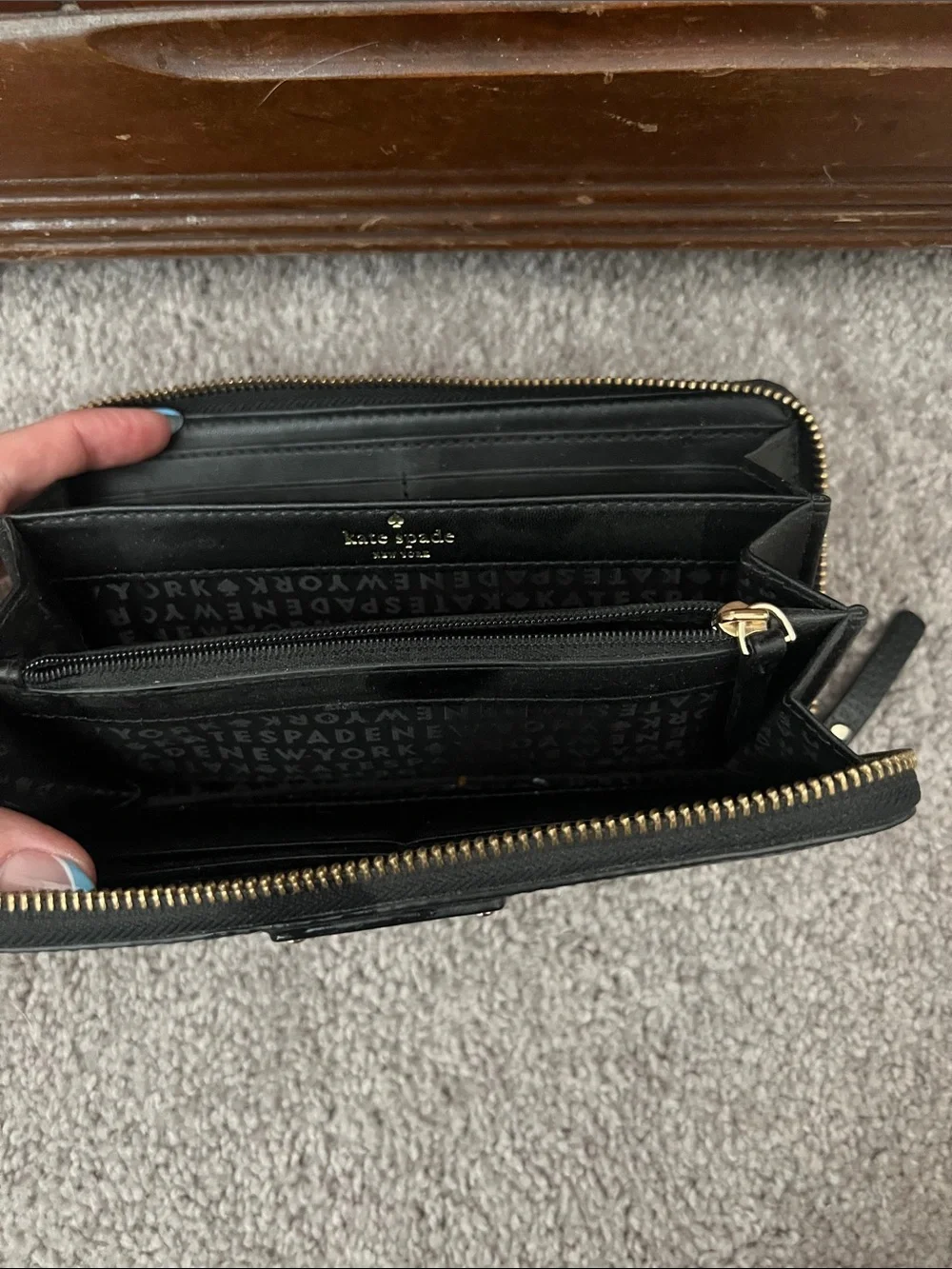 kate spade classic zip